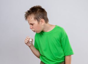 ill-little-boy-green-t-shirt-feeling-unwell-coughing-standing-white-wall-1-768×560-1 ill-little-boy-green-t-shirt-feeling-unwell-coughing-standing-white-wall-1-768×560-1